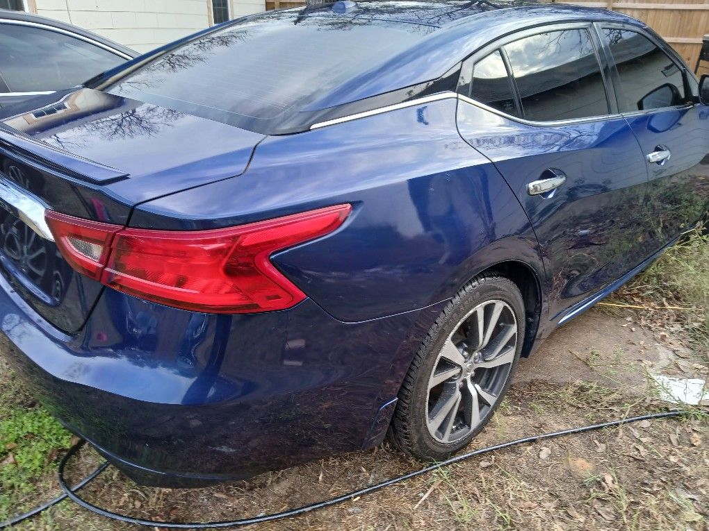 2017 Nissan Maxima