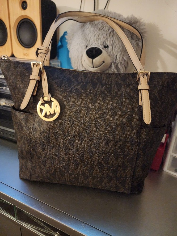 Michael Kors Classic