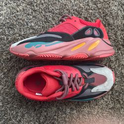 adidas Yeezy Boost 700 