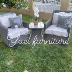 Brand New Patio Outdoor Furniture Set Swivel Chairs 