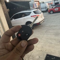 Car Keys/ Llaves De Carro 