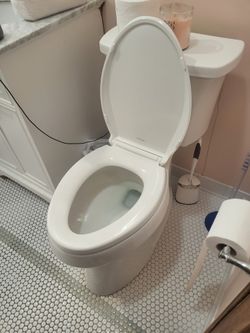 Kohler Highline Elongated Comfort Height 2-Piece Toilet, White, Good
