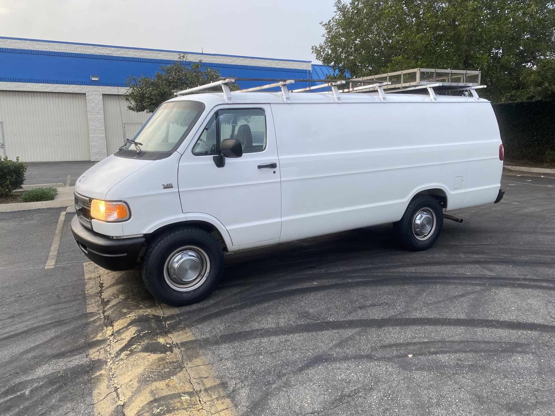 1995 Dodge Ram Cargo Van 3500 Ram V8