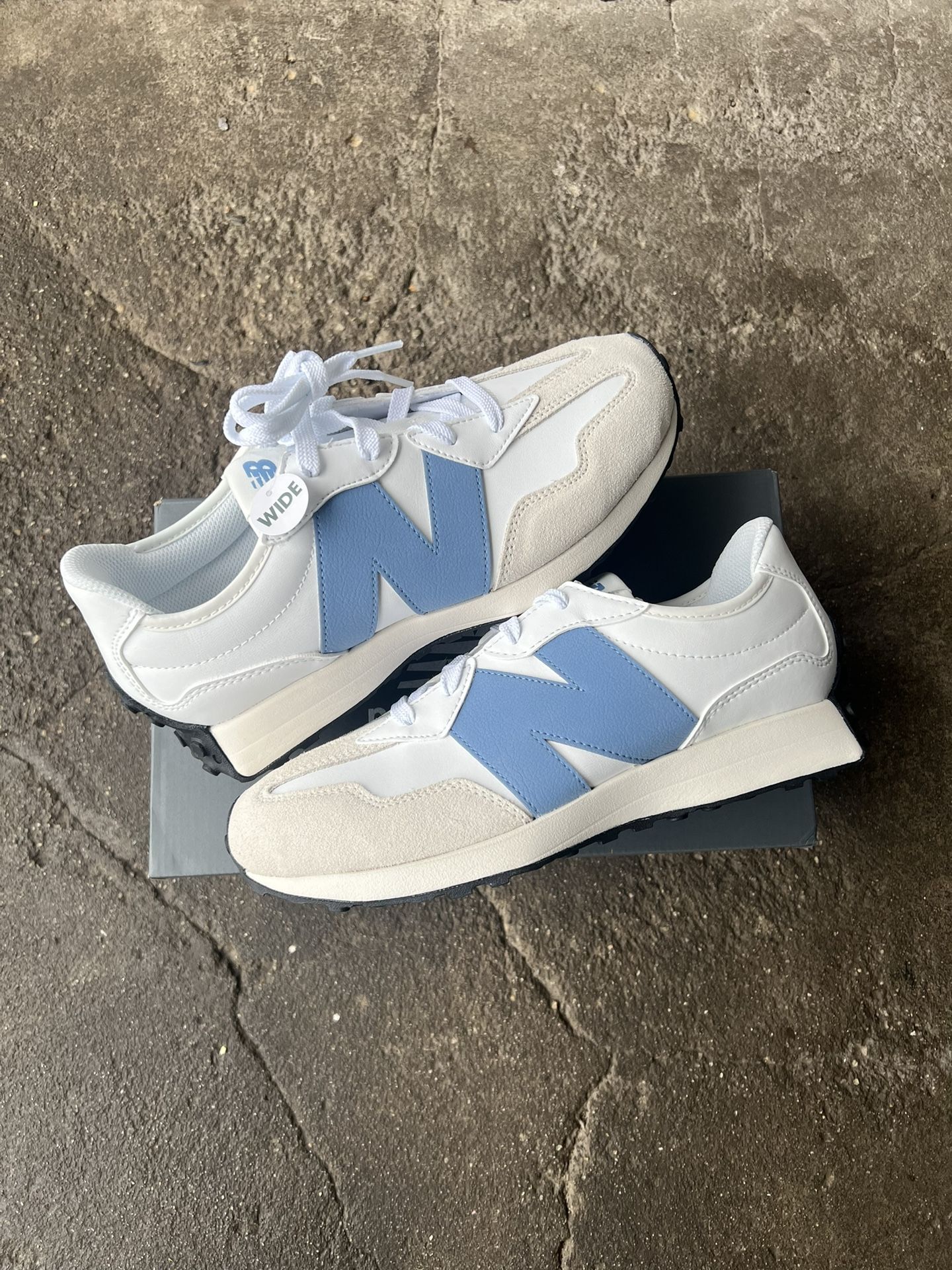 Womens New Balance 327 Shoes