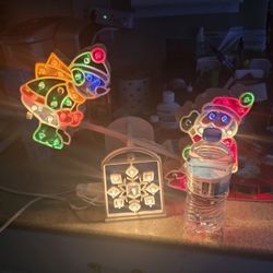 Vintage Xmas Decorations, Moves 