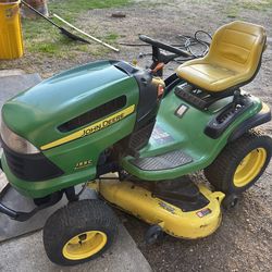 John Deere Riding Mower