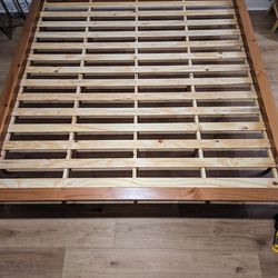 King Size Solid Wood MIid Century Platform Bed Frame 