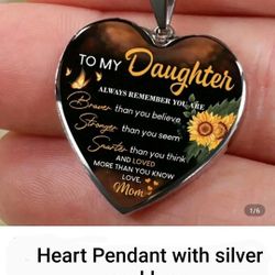 Silver Heart Pendant With Necklace 🌻 Brand New!