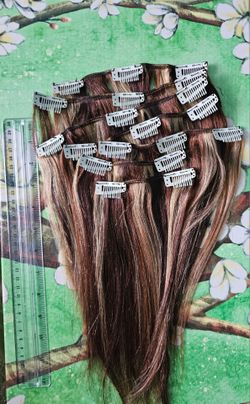 7 pc 12 inch 100% Real clip in hair extensions ♥️
