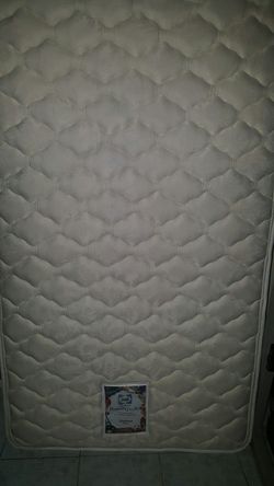 Sealy mattress and box spring
