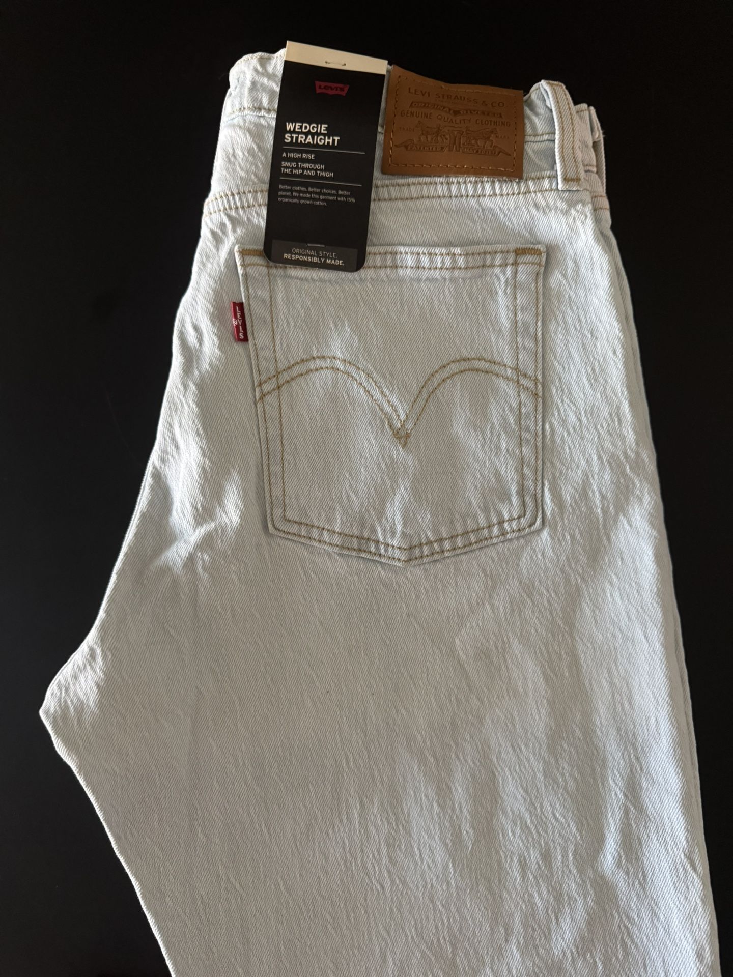 Levi’s Wedgie Straight Fit Women’s Jeans