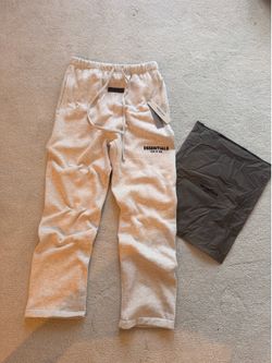Essentials Fear Of God Light Oatmeal, Sweatpants, Uncuffed Size Medium Brand New