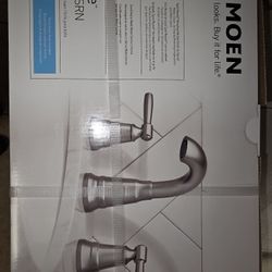 Traditional Bathroom Faucet With Drain Assembly. Moen.  84972SRN