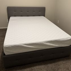 Queen Bed With 4 Drawer Storage  includes Mattress 