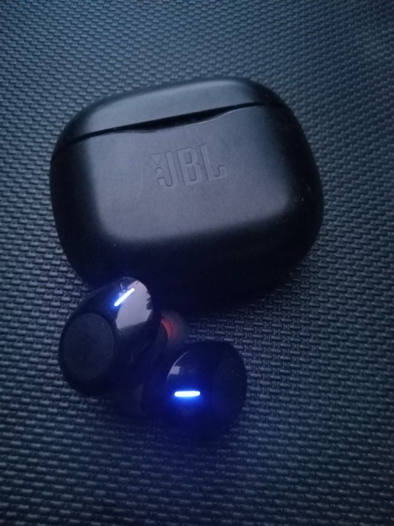JBL Bluetooth Earbuds