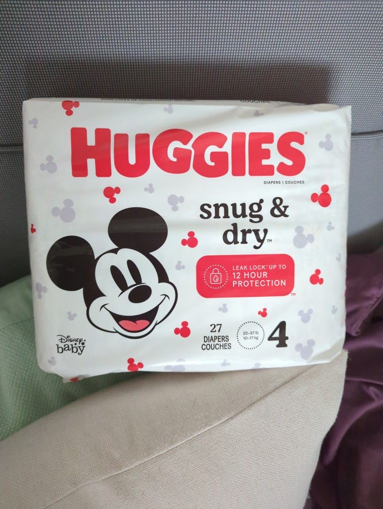 Huggies Snug & Dry - Size 4 - Count 27 - NEW