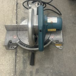Makita Saw 10”