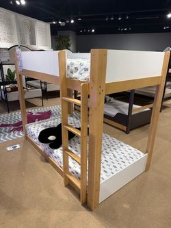 Twin/ Twin Bunk Bed