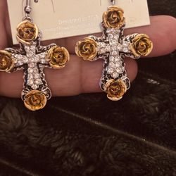 Dangling Earrings Cross With Roses 