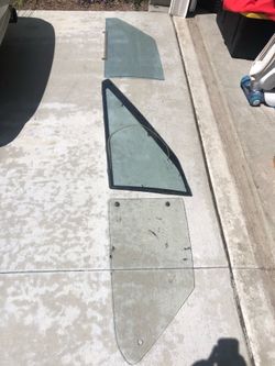 Datsun rear glass window