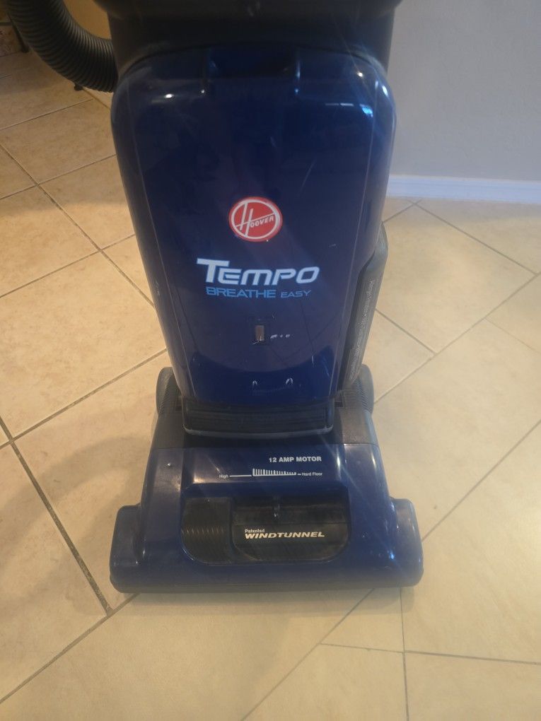Hoover WINDTUNNEL VACUUM CLEANER IN SURPRISE