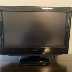19” TV with Built In DVD Player 