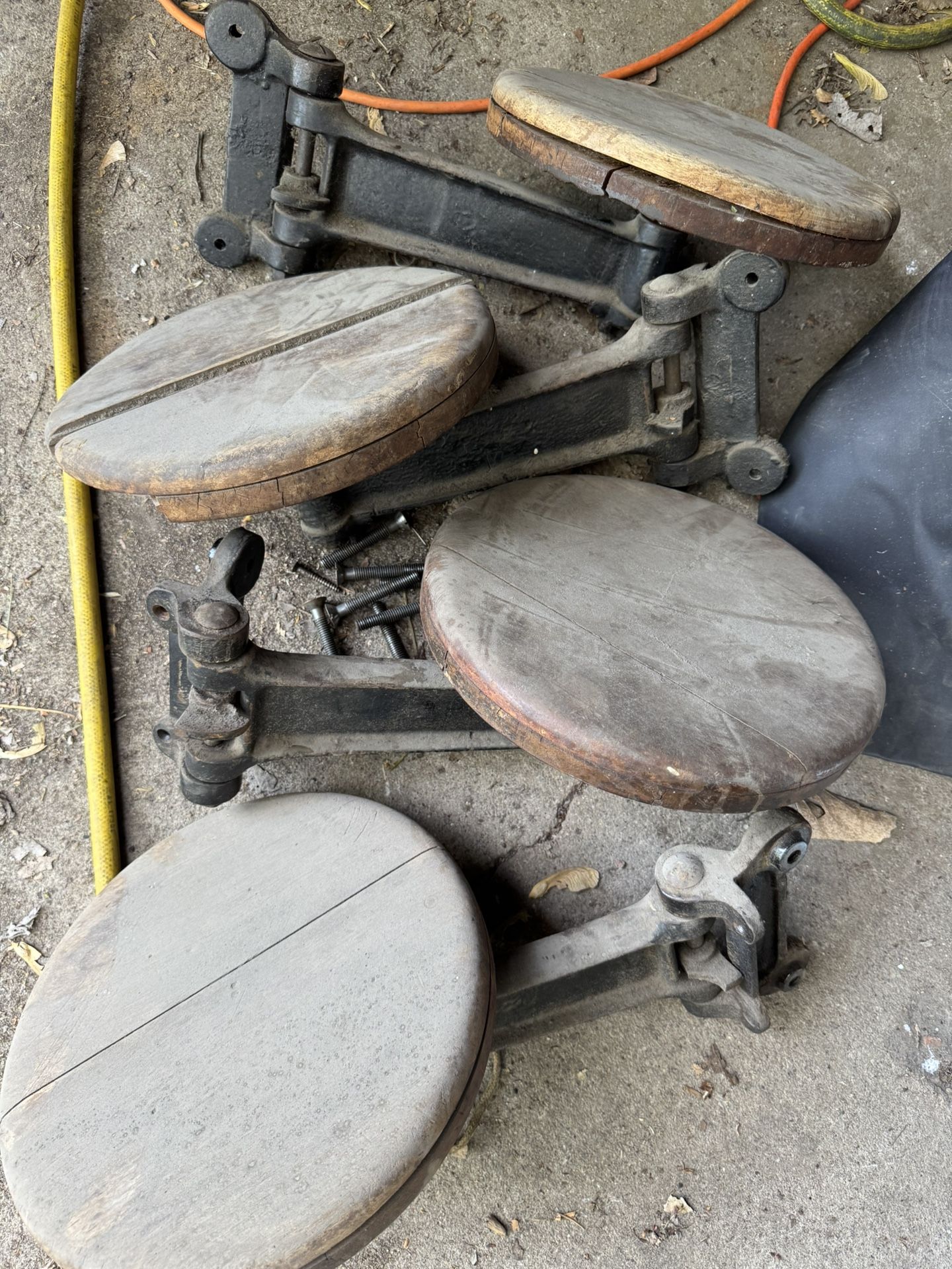 SWING OUT SWIVEL SEATS FOR DESK TABLE