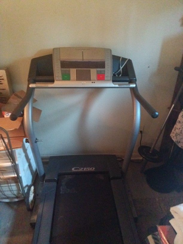 Nordic Track Gym Size Treadmill