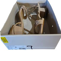 Copper Key Rhinestone Heels. Size 9 Medium. Style Miracle. Color Bisque