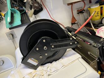 Air Hose Reel Retractable Never Used