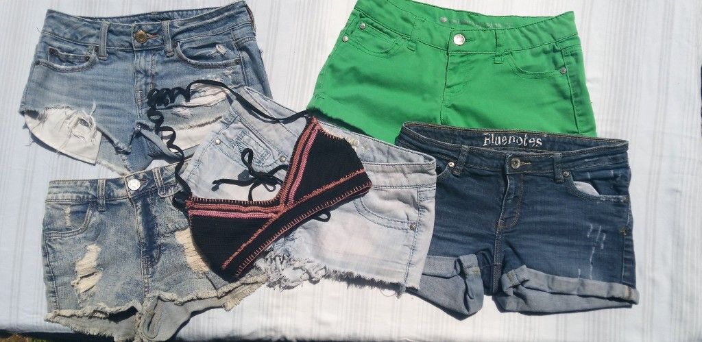 Lot of 5 Shortie Shorts Women’s Blue Denim Jean Shorts Sz 0-3, Knit Bikini Top
