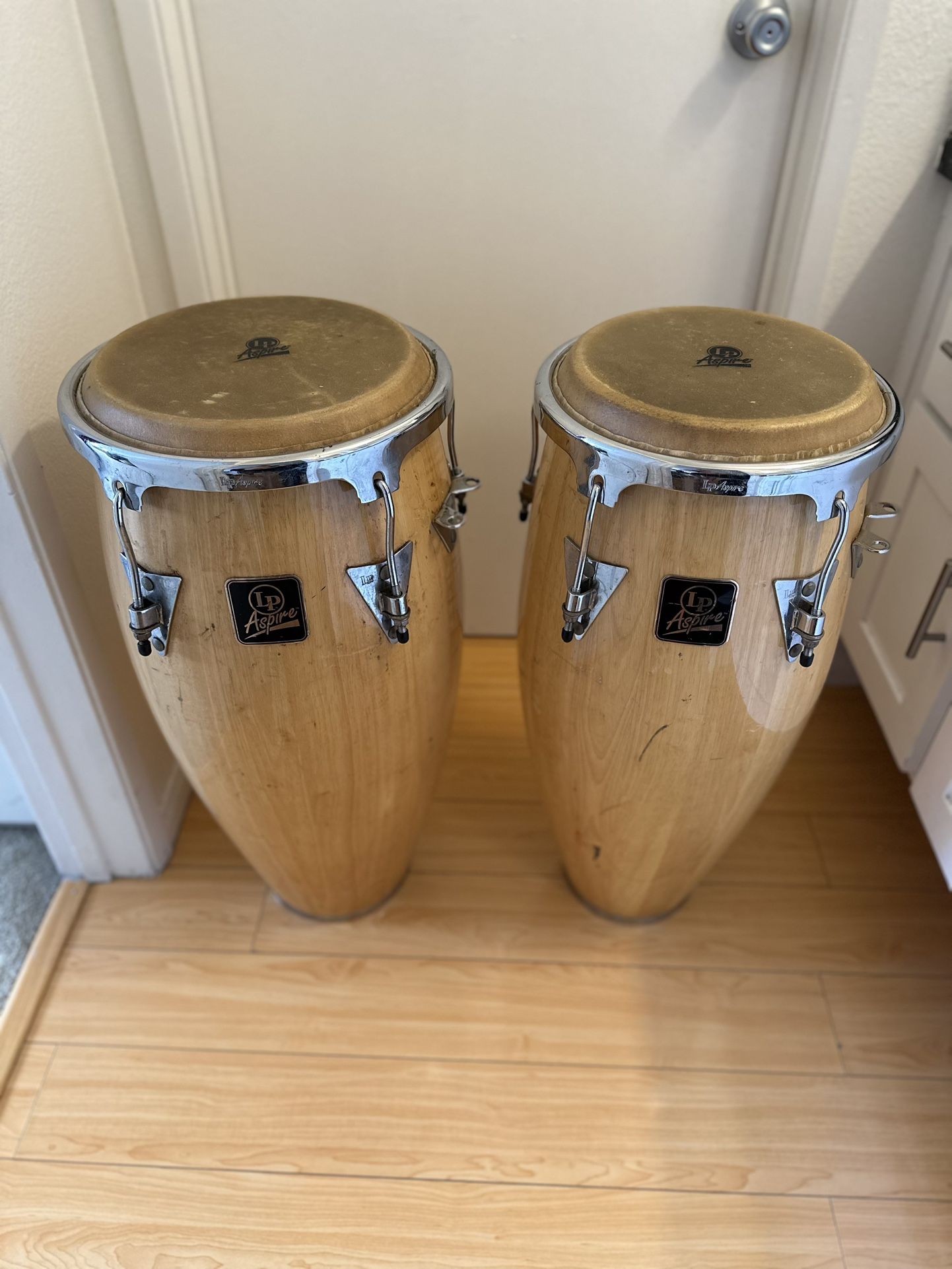 LP pair Congas Aspire WITHOUT STAND!!!