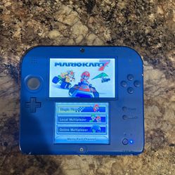 Nintendo 2ds Mario Kart Bundle in Electric Blue