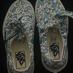 Van shoes read description
