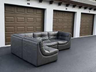 🛋️ Sofa/Couch Sectional - Z Gallerie - Gray - Delivery Available 🚛