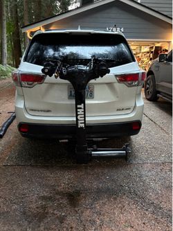 Thule swing away bike rack
