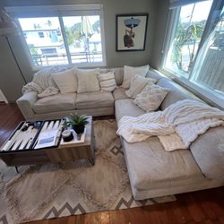 Everett Armless Couch - Living Spaces