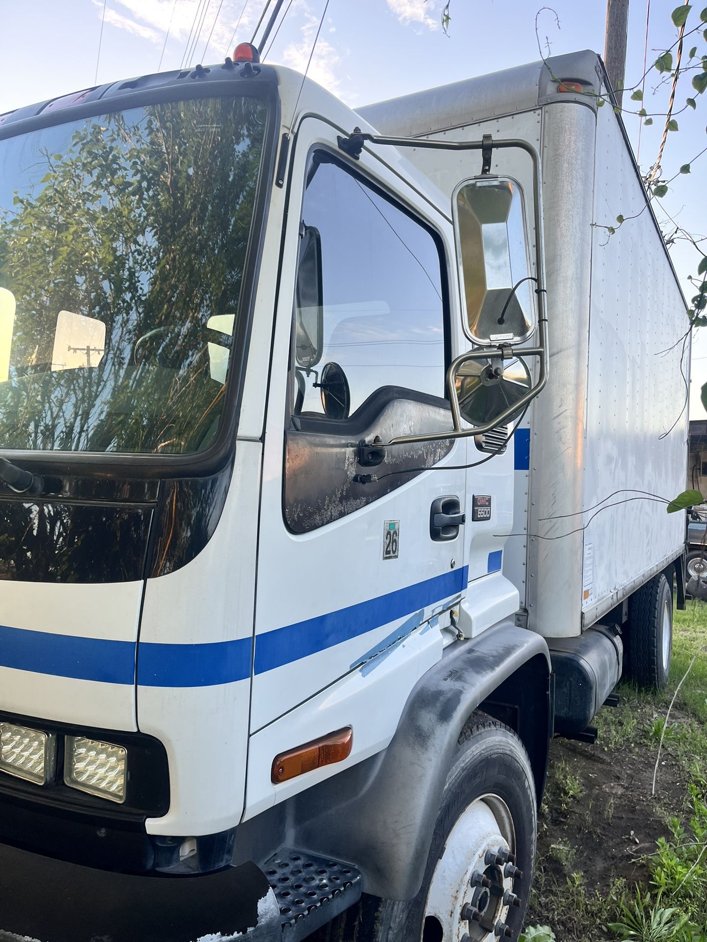 2002 GMC T-Series