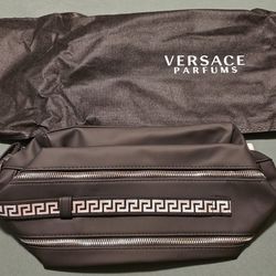 Versace Parfums Greek Key Travel Hygiene Bag