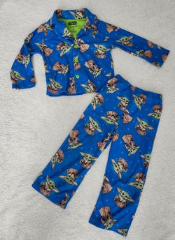 ✅️ Toddler Boy 2pc Star Wars-Baby Yoda Pajamas Set• Size 4T• Good Condition• $7firm