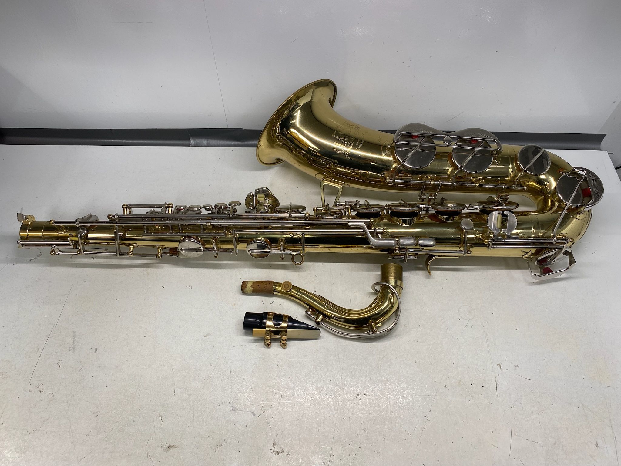 CAPITAL 138108 Amati Kraslice Super Classic Tenor Saxophone with Case