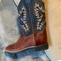 Boys Cody James Boots Size 4D