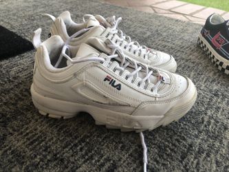 Lots of women shoes