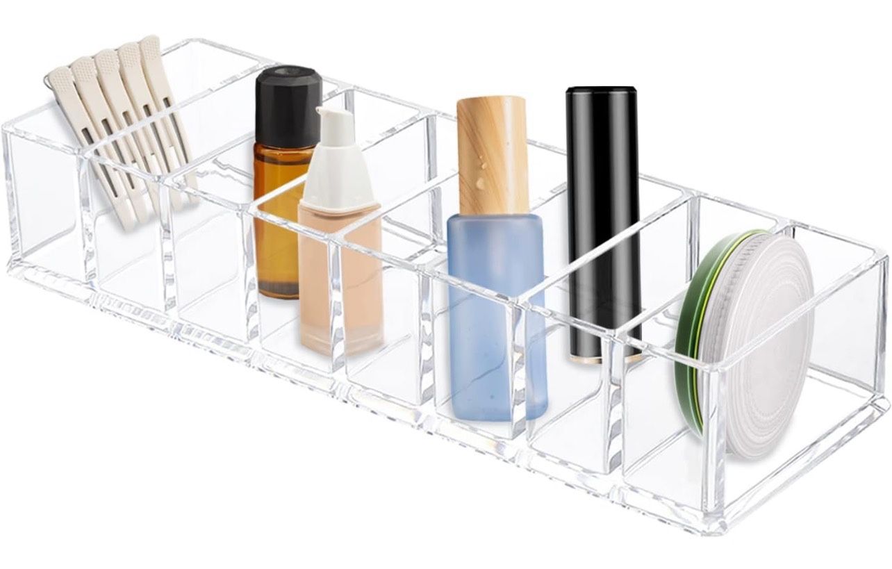 Clear Makeup Organizer,8 Spaces Vanity Organizer Cosmetic Display Cases for Lipstick,Makeup Brushes and Skin Care Products,Plastic Makeup Storage