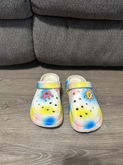 Rainbow Crocs Big Kid Size 5