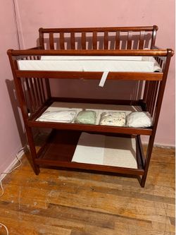 Baby changing table