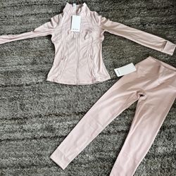 Pink Lululemon set size 4