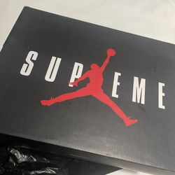 Jordan 5 Supreme 10.5 NEW 