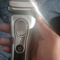 Braun shaver 9 series pro