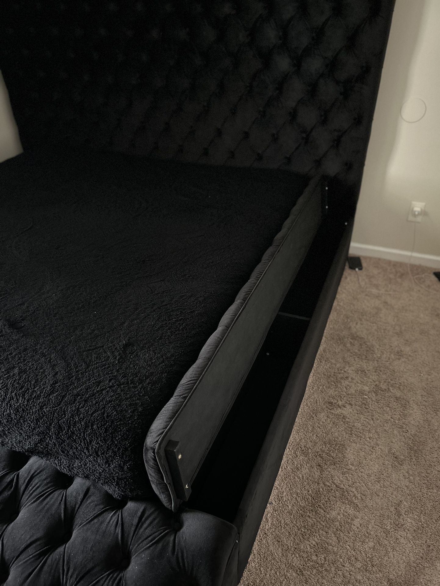 King Size Platform Bed,